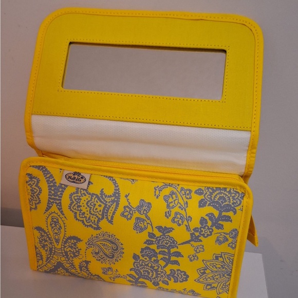 NWOT Naraya Large Cosmetic Bag - Picture 2 of 3